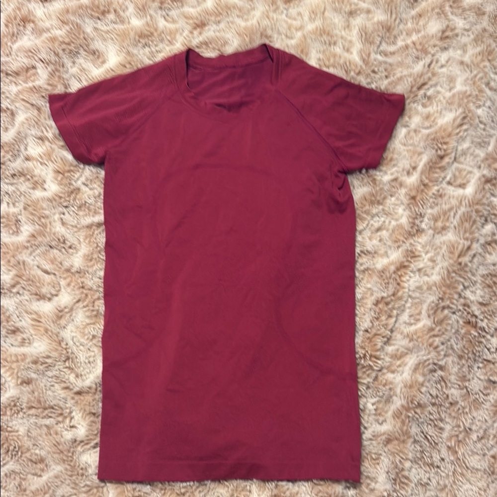 Lululemon Short Sleeve Swiftly Tech